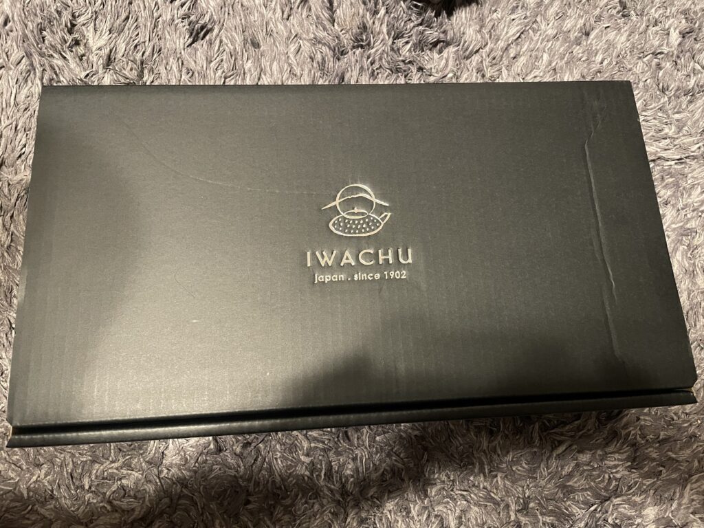 岩鋳の箱
